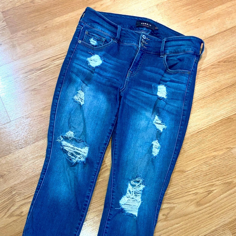 TORRID 14R Stretch Denim Ripped Skinny Jeans